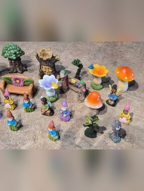 Assorted Garden Gnome & Mushroom Figurine Set - Multicolor